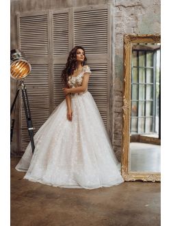 Wedding dress 'VIVIEN' // Ball gown wedding dress with beautiful lace skirt and lace top