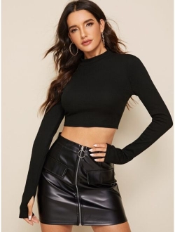 Mock-neck Thumb Hole Fitted Crop Tee