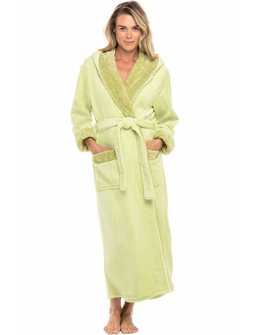 Alexander Del Rossa Women’s Robe, Plush Fleece Hooded Bathrobe with Two Large Front Pockets