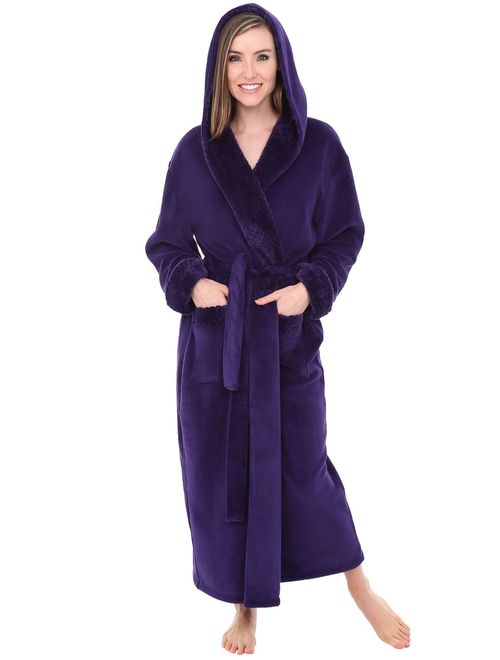 Alexander Del Rossa Women’s Robe, Plush Fleece Hooded Bathrobe with Two Large Front Pockets