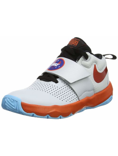 Nike Kids' Team Hustle D 8 (Gs) Basketball Shoe