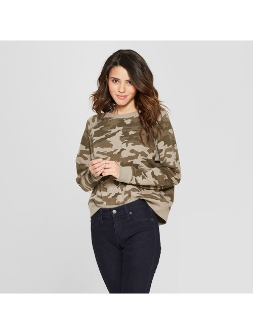 womens camo crewneck sweatshirt