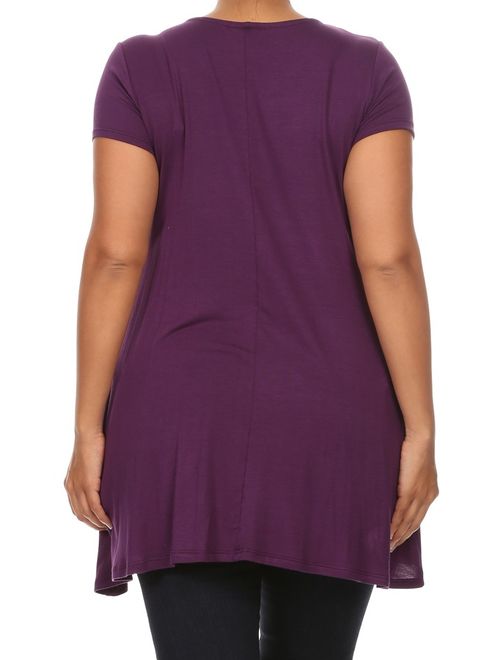 Women's PLUS trendy style, solid, short sleeve side pocket tunic top.