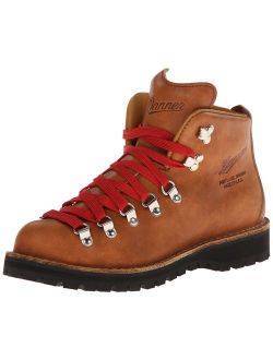 Women's Mountain Light Cascade Hiking Boot