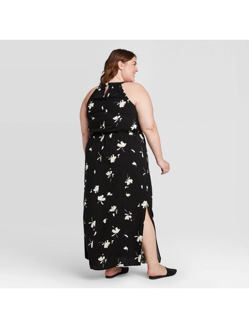 Women's Plus Size Floral Print Sleeveless Smocked Halter Neck Maxi Dress - Ava & Viv Black/White