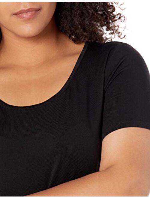 Amazon Essentials Women's Short-Sleeve Scoopneck Swing Tee