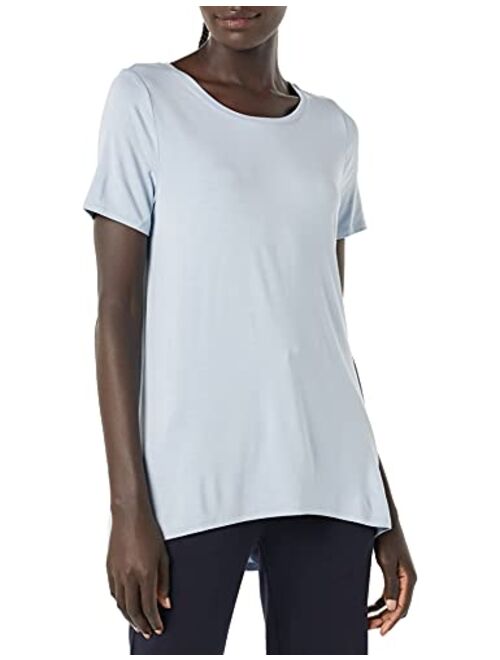 Amazon Essentials Women's Short-Sleeve Scoopneck Swing Tee