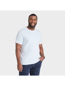 Men's Standard Fit Short Sleeve Lyndale Crew Neck T-Shirt - Goodfellow & Co™