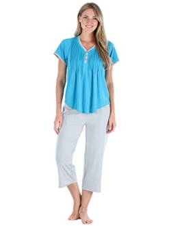 PajamaMania Women's Sleepwear Stretchy Knit Short Sleeve Top and Capri Pant Pajama Set