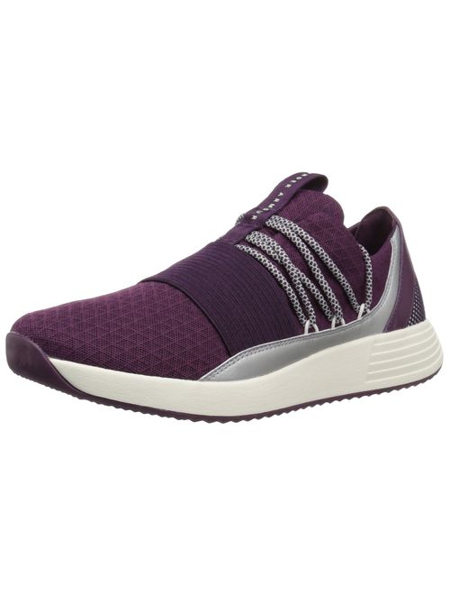 Under Armour Women's Breathe Lace Sneaker