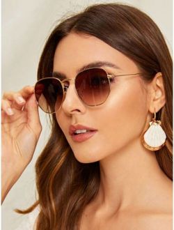 Metal Frame Tinted Lens Sunglasses