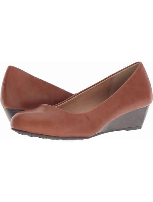 CL by Chinese Laundry Women's Marcie Wedge Pump