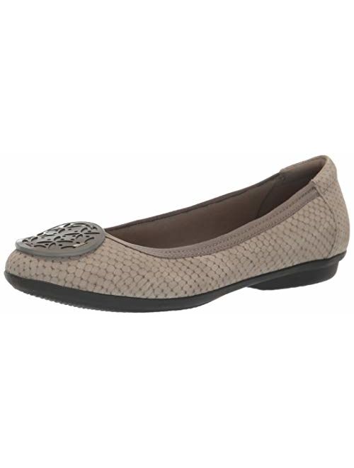 Clarks Women's Gracelin Lola Ballet Flat