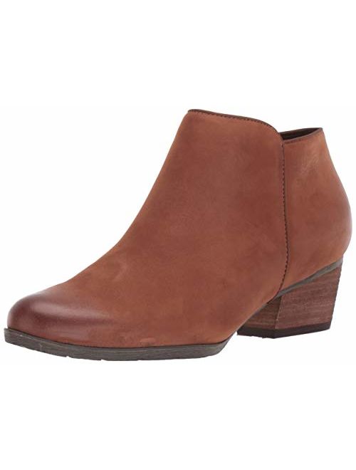 Blondo Women's Villa Waterproof Ankle Boot