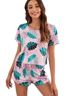 Women's Sleepwear Closed Eyes Print Tee and Shorts Pajama Set