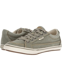 Footwear Women's Moc Star Sneaker