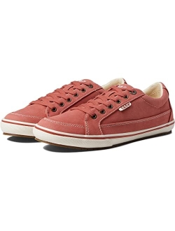 Footwear Women's Moc Star Sneaker