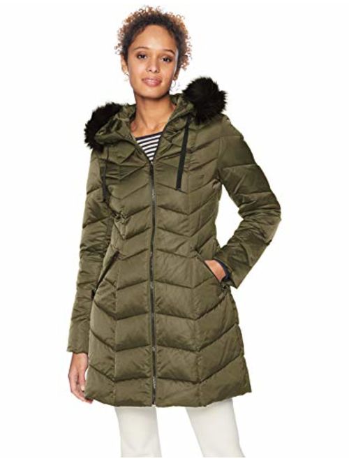 T Tahari Women's Chevron Quilted Puffer Coat