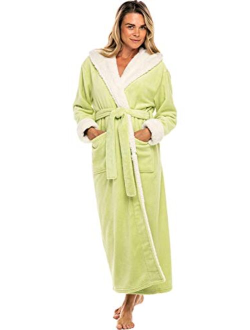 Alexander Del Rossa Women's Warm Fleece Robe with Hood, Long Plush Sherpa Bathrobe