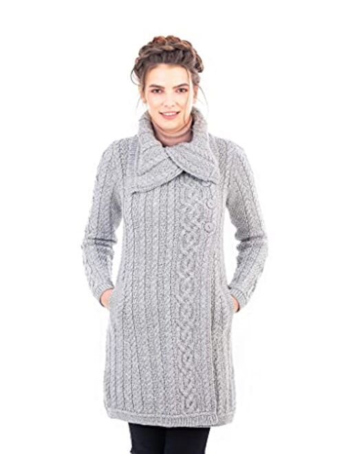 SAOL Ladies 3 Buttons Collar Irish Knitted Coat with Side Pockets in Grey/Navy