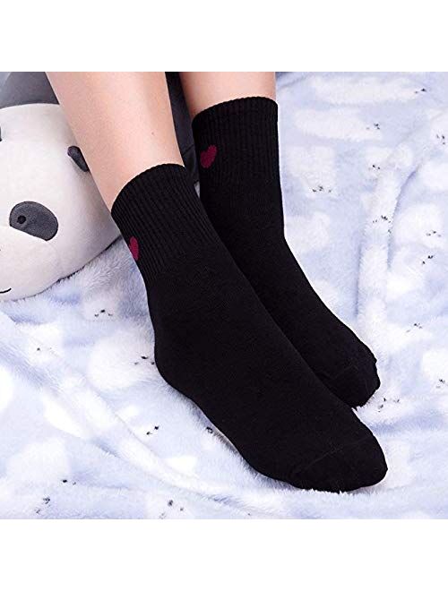 Women Casual Ankle Socks Cotton Cute Heart-Shaped Crew Socks Comfortable Seamless Socks with Gift Box 5 Pairs