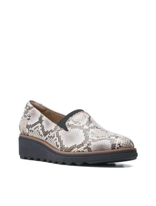 Clarks Women's Sharon Dolly Loafer