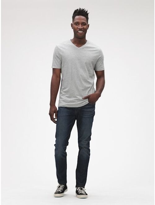 GAP Classic V T-Shirt