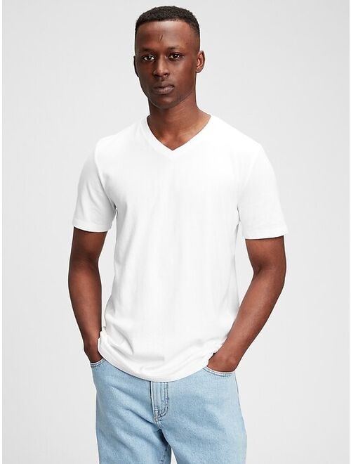 GAP Classic V T-Shirt