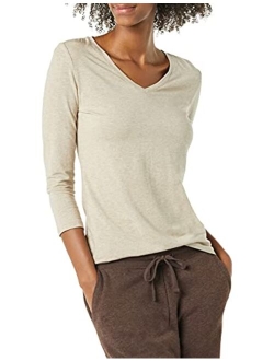 Women's Classic-Fit 3/4 Sleeve V-Neck T-Shirt