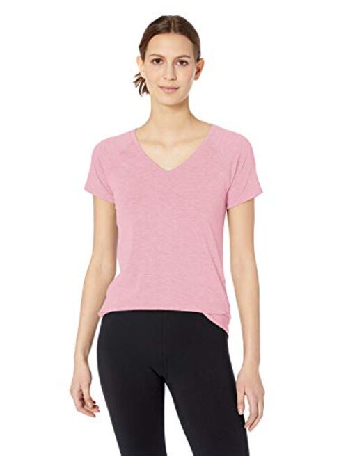 Amazon Essentials Women's Studio Short-Sleeve Lightweight V-Neck T-Shirt