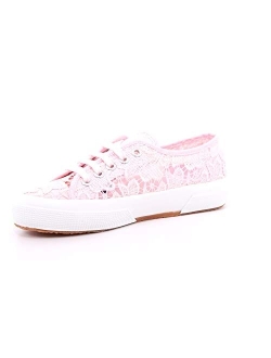 Women's Low-Top Sneakers