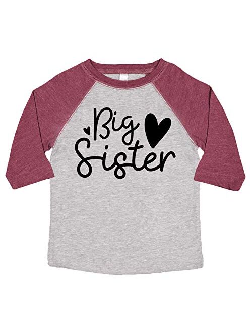 Olive Loves Apple Cursive Big Sister Hearts Sibling Reveal T-Shirt for Baby and Toddler Girls Sibling Outfits