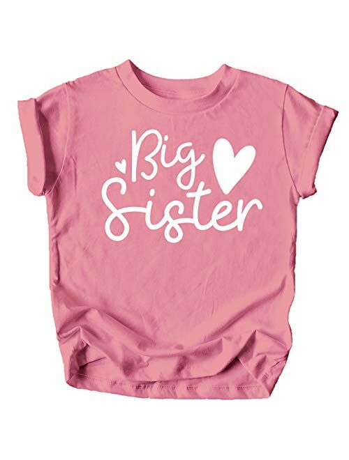 Olive Loves Apple Cursive Big Sister Hearts Sibling Reveal T-Shirt for Baby and Toddler Girls Sibling Outfits