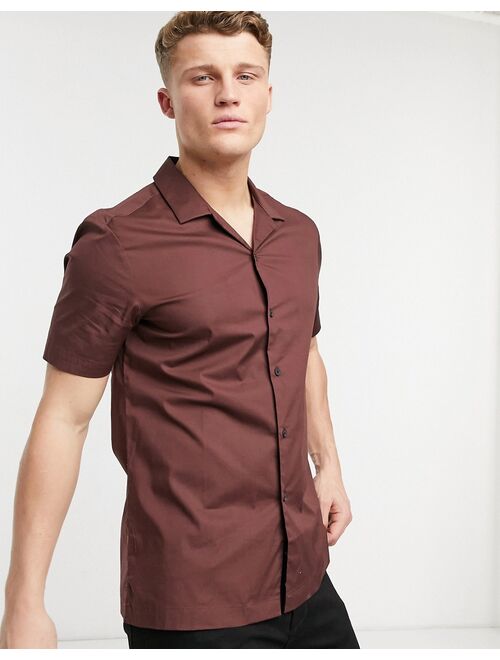 ASOS DESIGN regular short sleeve shirt with camp collar in deep brown