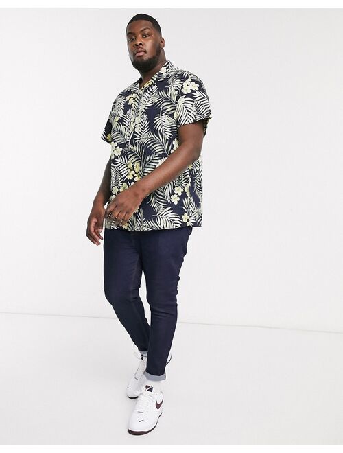 Jack & Jones Originals Plus camp collar Hawaiian print short sleeve shirt in navy