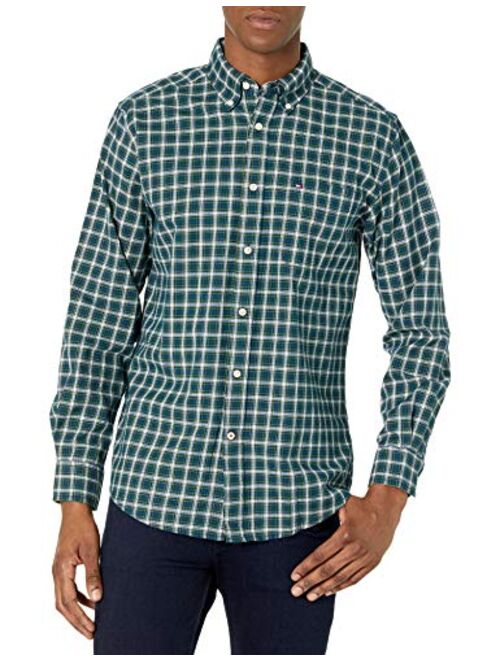 Tommy Hilfiger Men's Long Sleeve Button Down Shirt in Classic Fit