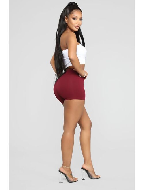 Uncomplicated Seamless Shorts - Wine