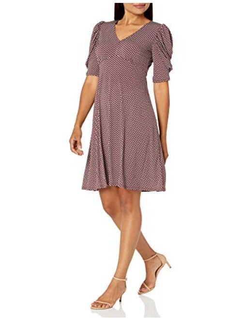 Amazon Brand - Lark & Ro Women's Ruched Sleeve V Neck Knit Dress