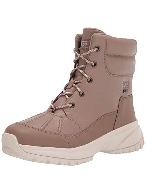 UGG Women's Yose Snow Boot