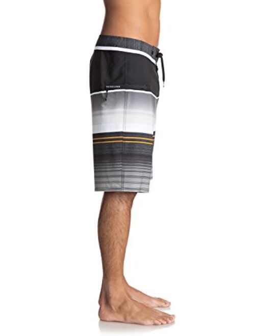 Quiksilver Men's Everyday Stripe Vee 21 Boardshort