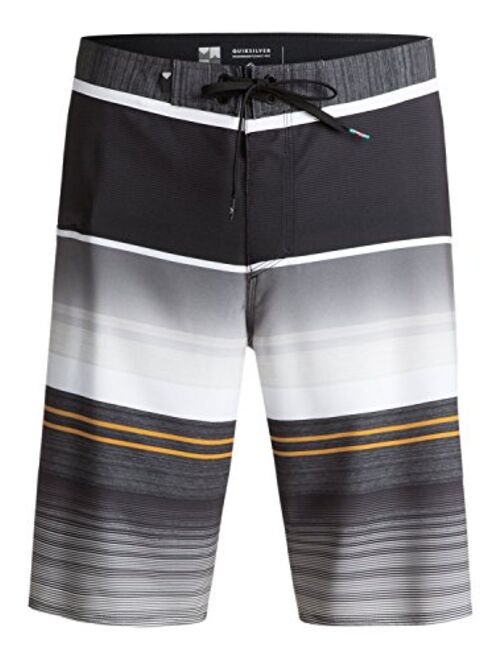 Quiksilver Men's Everyday Stripe Vee 21 Boardshort