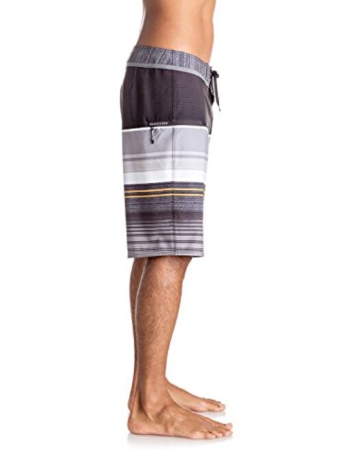 Quiksilver Men's Everyday Stripe Vee 21 Boardshort