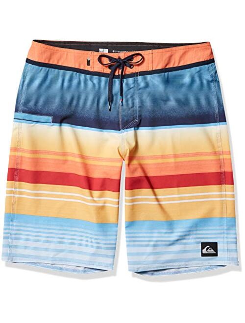 Quiksilver Men's Everyday Stripe Vee 21 Boardshort