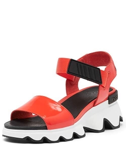 Women Kinetic Adjustable Strap Sandal