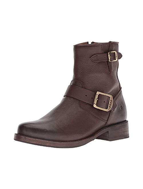 Frye Women's Vicky 6"