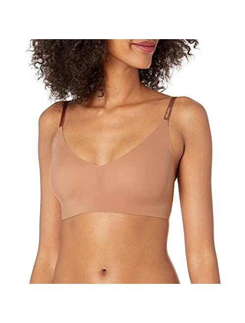 Calvin Klein Women's Invisibles Comfort Seamless Wirefree Lightly Lined Triangle Bralette Bra