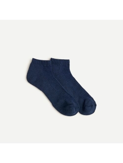 Athletic quarter-crew socks