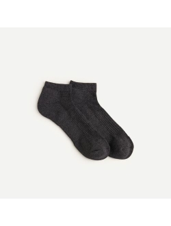 Athletic quarter-crew socks