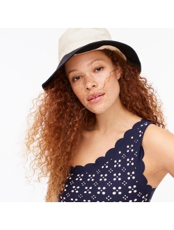 Wide-brim bucket hat in colorblock