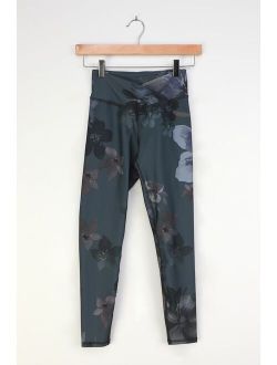 Amp it Up Grey Floral Print High Impact Crossover Leggings